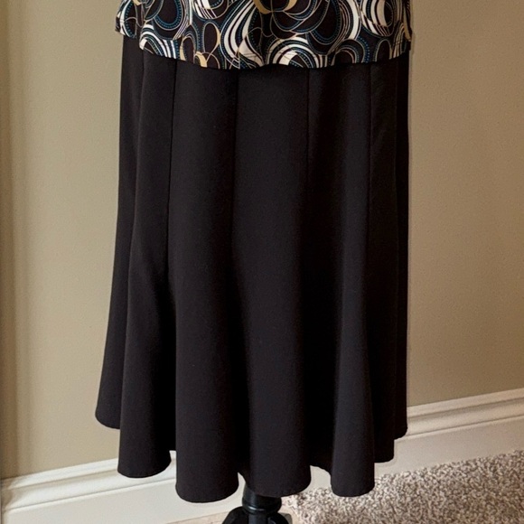 Laura Petite Flare Skirt A-Line Brown Midi Flowy Side Zipper Office Size 8 - Picture 2 of 10